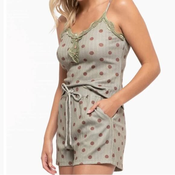 NWT Olive Polka Dot Set Size Medium - Picture 3 of 6